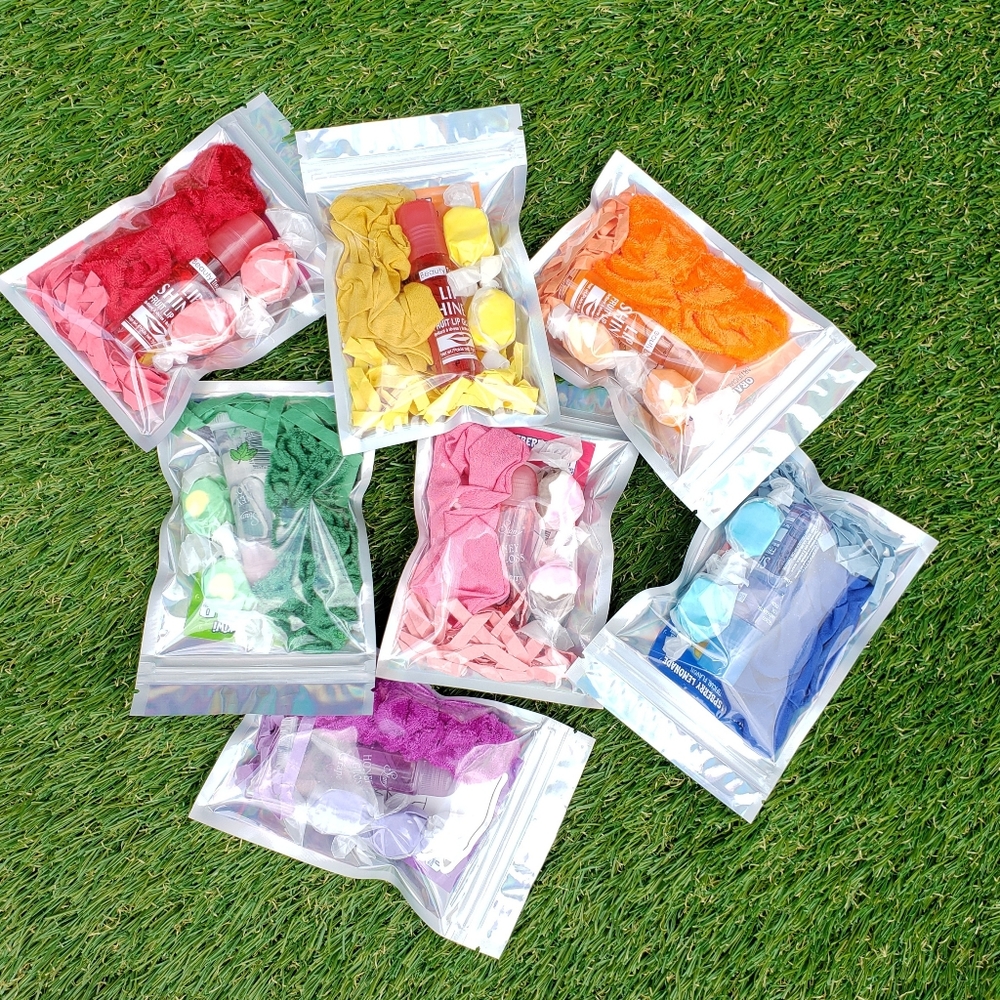LIPGLOSS BUNDLE - Picture 8 of 8